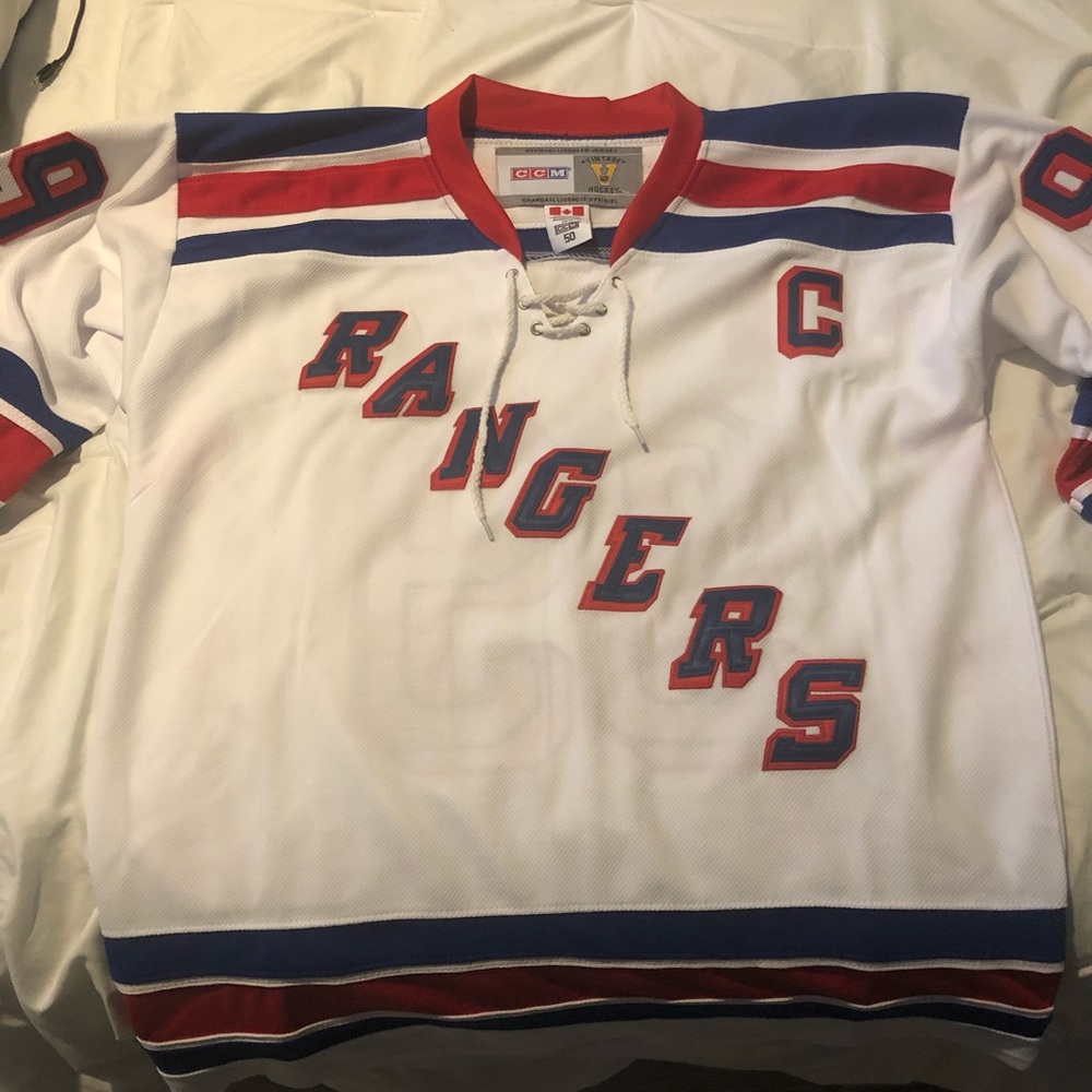 WAYNE GRETZKY NEW YORK RANGERS JERSEY!
